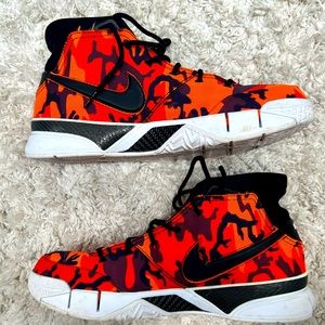 Nike 2018 Undefeated x zoom Kobe 1 protro size 12: